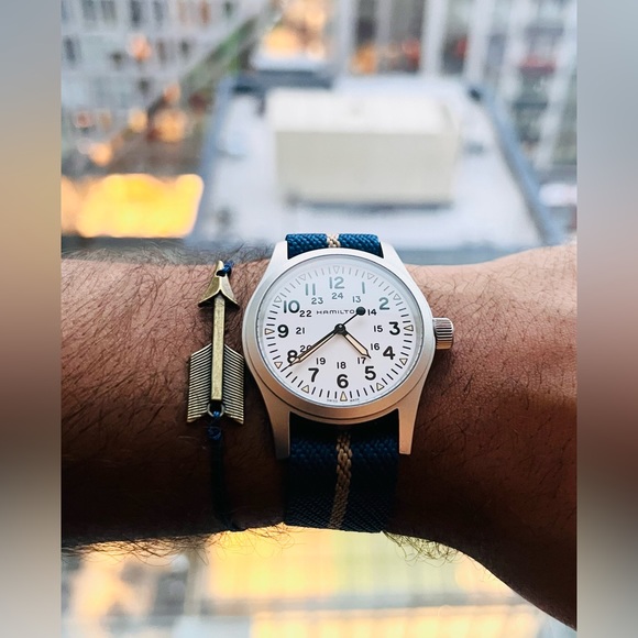 Minimalistic Arrow Rope Bracelet - Picture 3 of 3